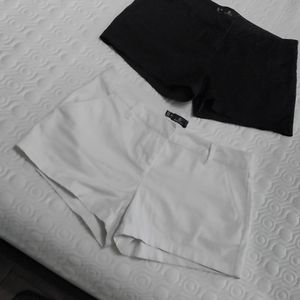 2 pair volcom frochickie shorts
